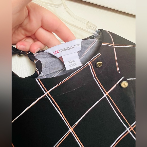 Patterned Blouse - Picture 3 of 7